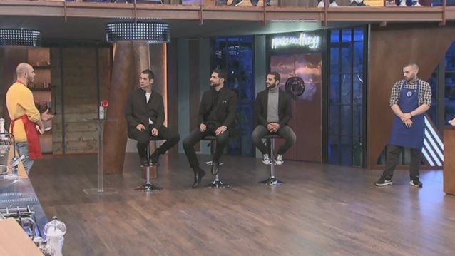 MasterChef: Η μαγειρική σκυταλοδρομία που έφερε χάος! Οι γκάφες του Παντελή, η ένταση από τον εξώστη &amp; τα σκληρά σχόλια των κριτών