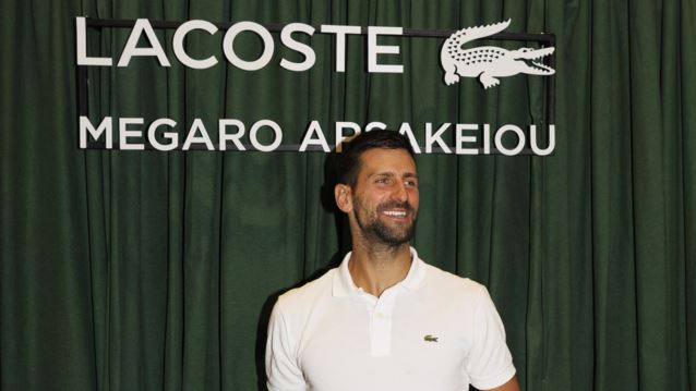 Ο GOAT και Χρυσός Ολυμπιονίκης Νόβακ Τζόκοβιτς στο νέο κατάστημα LACOSTE στο Μέγαρο Αρσακείου