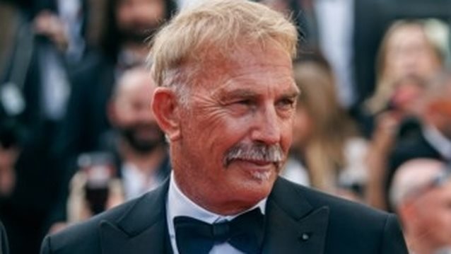 Το σχόλιο που είχε κάνει ο πρίγκιπας William στον Kevin Costner και αφορούσε την πριγκίπισσα Diana