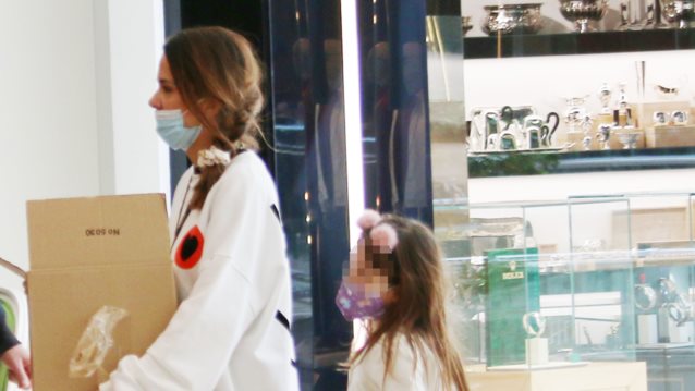 H Ελιάνα Χρυσικοπούλου σε σπάνια δημόσια εμφάνιση με την κόρη της