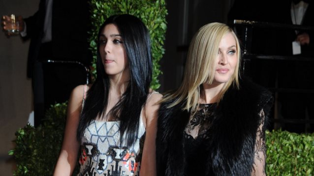 21 μαμάδες του Hollywood που είναι ολόιδιες με τις κόρες τους