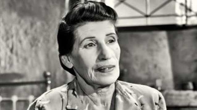 Σπάνιο στιγμιότυπο από το σπίτι της Γεωργίας Βασιλειάδου στο Μαρούσι το 1962