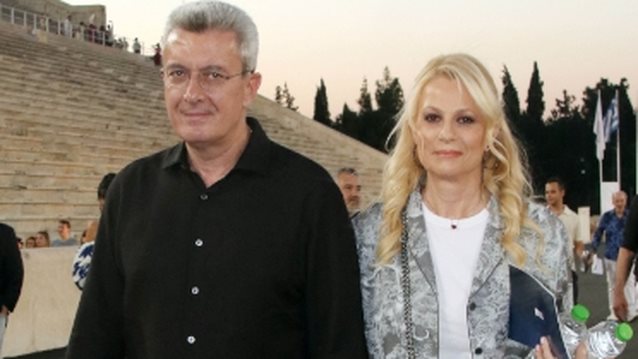 Σπάνια βραδινή έξοδος για τον Νίκο Χατζηνικολάου &amp; την Κρίστη Τσολακάκη