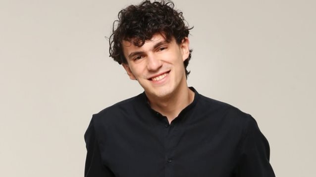 Full in love ο νεαρός πρωταγωνιστής από &quot;Τα καλύτερά μας χρόνια&quot;, Δημήτρης Καπουράνης