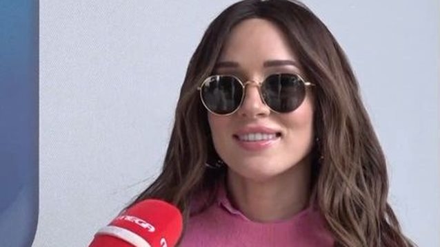 Καλομοίρα: "Ο σύζυγός μου με ρώτησε αν έχω κάνει πλαστικές και γέλαγε"