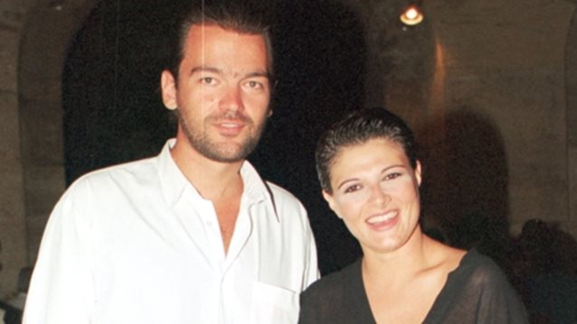 25 χρόνια πριν: Ο μυστικός γάμος της Τάνιας Τρύπη και του Κωνσταντίνου Καζάκου στη βίλα της Μαρίκας Κοτοπούλη