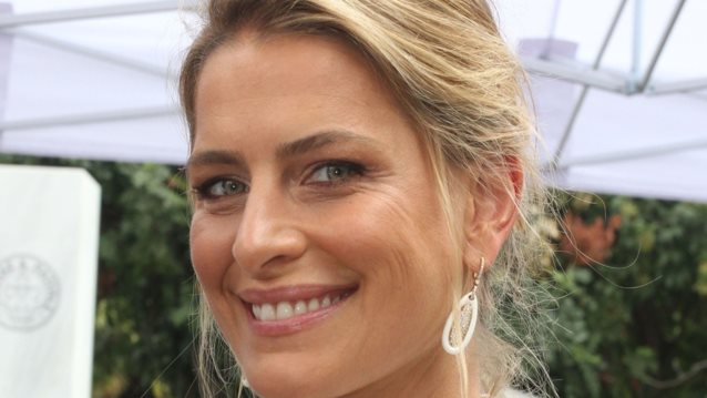 Τατιάνα Μπλάτνικ | Γιόρτασε τα γενέθλιά της φορώντας το πιο σικ φόρεμα