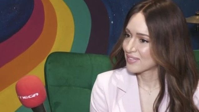 Η νέα απάντηση της Καλομοίρα για τα αρνητικά σχόλια: &quot;Δεν έχω κάνει πλαστικές επεμβάσεις&quot;