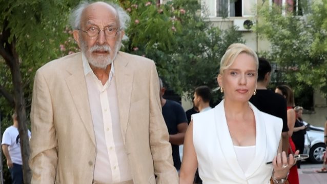 Ο Αλέξανδρος Λυκουρέζος απαντά πρώτη φορά για τις φωτογραφίες του με εντυπωσιακή συνοδό