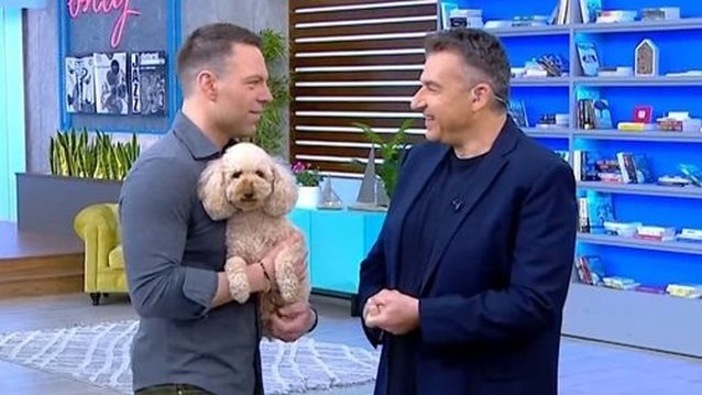 Ο Στέφανος Κασσελάκης εισέβαλε στο πλατό του Γιώργου Λιάγκα: &quot;Είμαι αρχηγός Αξιωματικής Αντιπολίτευσης, δεν μπορείς να έχεις λίγο σεβασμό;&quot;