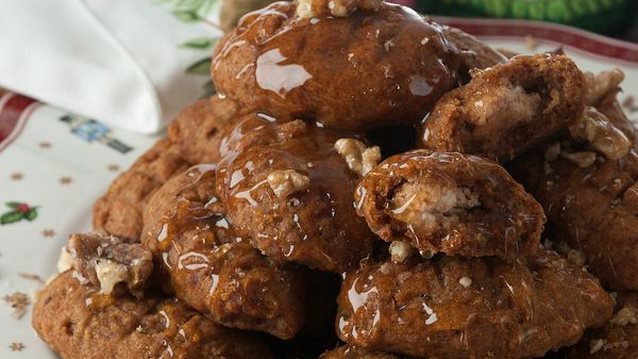 Συνταγή για μελομακάρονα από τη Βέφα Αλεξιάδου