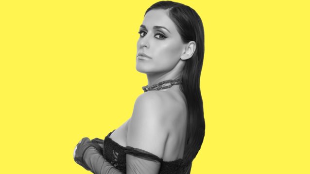 Χριστίνα Σάλτη | Παρουσιάζει το νέο της τραγούδι με τίτλο &quot;Μπελάς&quot;