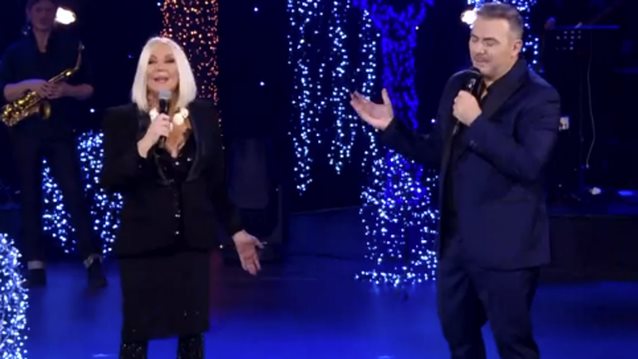 Η στιγμή που ο Ρέμος υποδέχθηκε την Κορομηλά στo show του MEGA