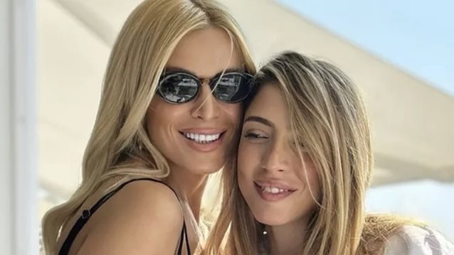 13 χρόνια πριν: Η Μαριλού Κόζαρη σε βραδινή έξοδο με την Κατερίνα Καινούργιου και γνωστό επιχειρηματία