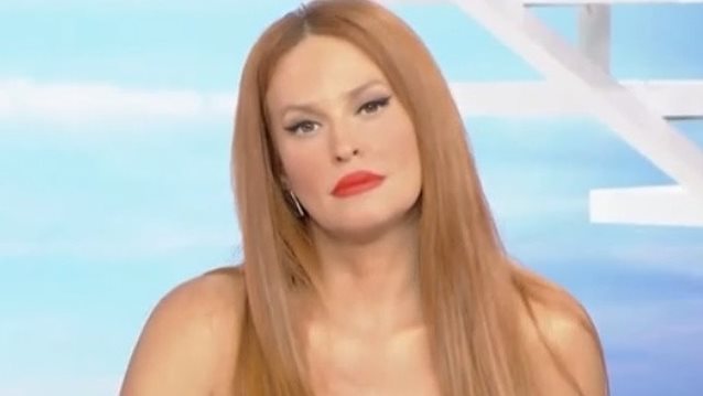 Σίσσυ Χρηστίδου: "Με βρίζανε, μου έστελναν Παναγίες και εικόνες"