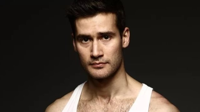 Αναστάσης Ροϊλός | Η νέα αλλαγή στο χρώμα των μαλλιών του