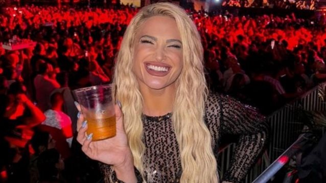 Βραδινή έξοδος για την Ιωάννα Τούνη χωρίς τον γιο της, Πάρη