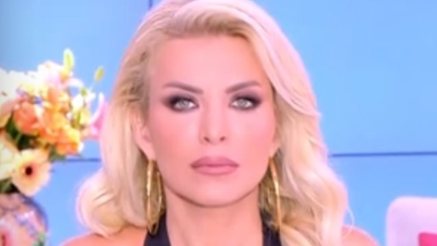 Το αποκαλυπτικό "ατύχημα" της Κατερίνας Καινούργιου on air: "Ντρέπομαι πάρα πολύ. Το είδαν όλοι δυστυχώς"