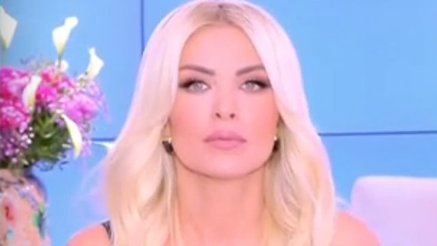 Κατερίνα Καινούργιου: &quot;Ξέρω ότι διεκδικούν τον Νίκο Μουτσινά τρία κανάλια - Θέλω να τον δω σε κάτι τελείως διαφορετικό&quot;
