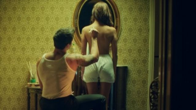 Ο Βαγγέλης Κακουριώτης διασκευάζει ένα από τα μεγαλύτερα hits των &#39;00s