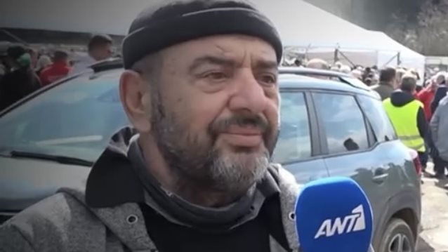 Τέμπη | Λύγισε ο Χρήστος Βλάχος: &quot;Δεν νεκροφίλησα το παιδί μου, μου έστειλαν έναν σάκο να κηδέψω&quot;