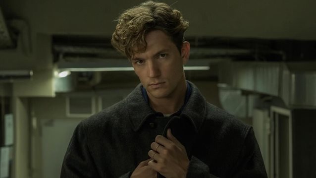 Μιχαήλ Ταμπακάκης: &quot;Είναι η πρώτη φορά που εμφανίζομαι γυμνός στη σκηνή&quot;