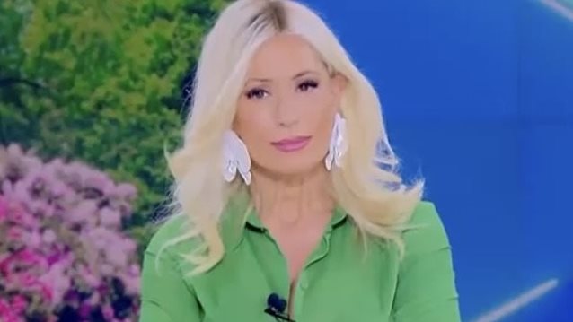 Μαρία Μπακοδήμου: "Αφήστε τις μαμάδες ήσυχες! Η Κατερίνα Καινούργιου προσέβαλε τη Βίκυ Σταυρόπουλου ως μητέρα"