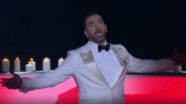 J2US | H φαντασμαγορική έναρξη του μεγάλου τελικου με τη Δέσποινα Βανδή απούσα &amp; τον Νίκο Αλιάγα στην κριτική επιτροπή