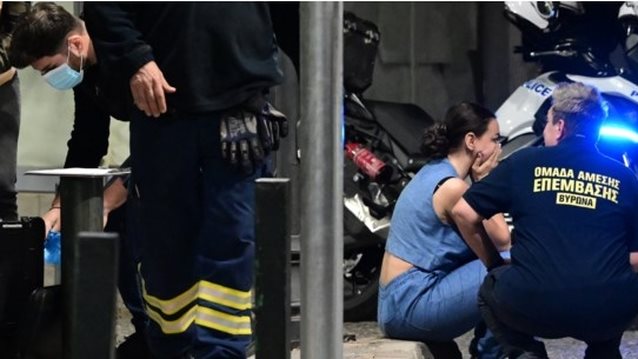 Βύρωνας: "Βοήθεια, ο μπαμπάς μου..." - Εκτέλεσαν τον 32χρονο μπροστά στα μάτια του παιδιού του [εικόνες - βίντεο]