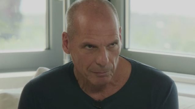 Γιάνης Βαρουφάκης: &quot;Δεν πρόκειται να ανεχθώ τέτοιες ανοησίες ακόμα και από τον τάφο ενός ανθρώπου που σεβάστηκα&quot;