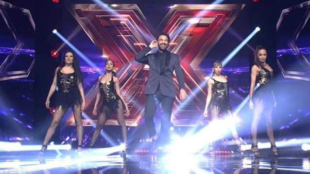 &quot;X-Factor&quot; | Η λαμπερή έναρξη του τρίτου live show με τον Αντρέα Γεωργίου να χορεύει επί σκηνής - Δείτε όσα έγιναν