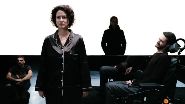 "Πόσο κοστίζει να ζεις;" | Από τις 16 Οκτωβρίου στο θέατρο Πόρτα