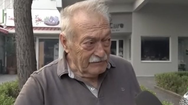 Φωτιά στην Αττική | Σε απόγνωση ηλικιωμένος στην Πεντέλη: "Έχω αφήσει τη συσκευή οξυγόνου, τα φάρμακά μου"