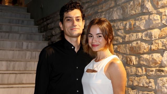 Αργύρης Πανταζάρας &amp; Σίσσυ Τουμάση ανοίγουν πρώτη φορά το διαμέρισμά τους για μία ευχάριστη αφορμή