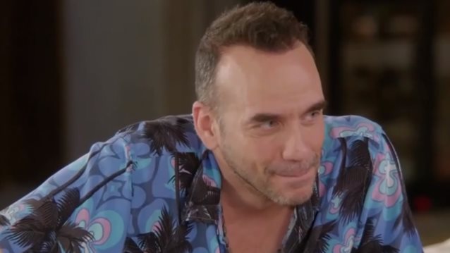 Πάνος Μουζουράκης: "Έχω γίνει συντηρητικός, δεν είμαι αντίθετος στη σεξουαλική απελευθέρωση, αλλά με το Nemo στη Eurovision…"