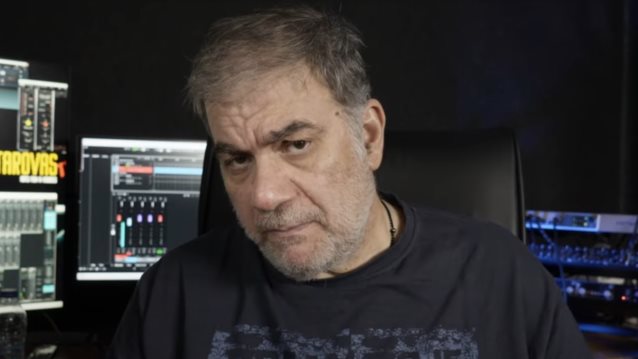 Συγκλονίζει ο Δημήτρης Σταρόβας σε νέο βίντεο για την περιπέτεια της υγείας του: "Ελπίζω να με θυμάστε, ζω από τύχη"