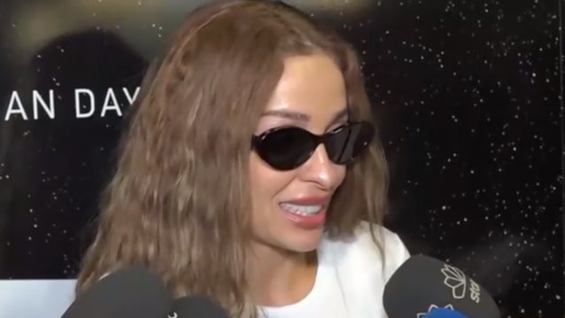 Η Ελένη Φουρέιρα ξεκαθαρίζει για το μαντήλι στην χορογραφία της στην εμφάνισή της στη Eurovision: &quot;Το συζητήσαμε με τη Μαρίνα Σάττι&quot;