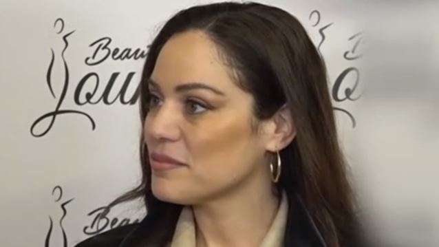 Μπάγια Αντωνοπούλου: "Ο σύντροφός μου έχει παράπονο που δεν μαγειρεύω, είμαστε σαν φοιτητοκατάσταση ακόμα"