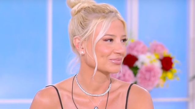 Η αποκάλυψη της Φαίης Σκορδά για τον Γιώργο Μαζωνάκη: "Μπορώ να σας πω ότι είναι καλά και ήρεμος"