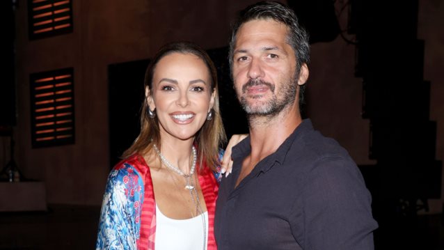 Σπάνια βραδινή έξοδος για τη Μπέττυ Μαγγίρα &amp; τον σύζυγό της, Δημήτρη Μάζη