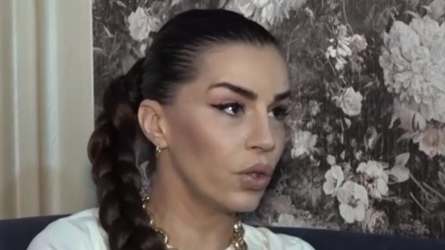 Αντέδρασε η Χριστίνα Κολέτσα σε ερώτηση δημοσιογράφου: &quot;Να μη σε νοιάζει! - Δικαίωμά μου δεν είναι;&quot;