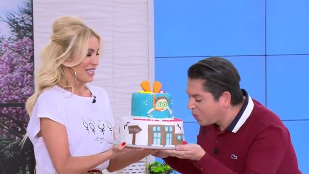 Γενέθλια on air για τον Γιάννη Πουλόπουλο - Η συγκινητική έκπληξη που ετοίμασε η &quot;Super Κατερίνα&quot;