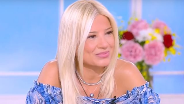 Φαίη Σκορδά: "Είμαι σε μία φάση που σε όλα βάζω ένα ερωτηματικό, είναι περίεργο αλλά όλα είναι μέσα στη ζωή"