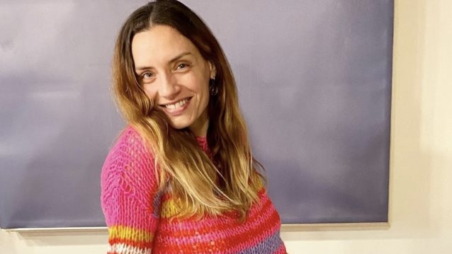 Η Μαρία Ένεζλη έγινε μητέρα για πρώτη φορά και το αποκάλυψε on air