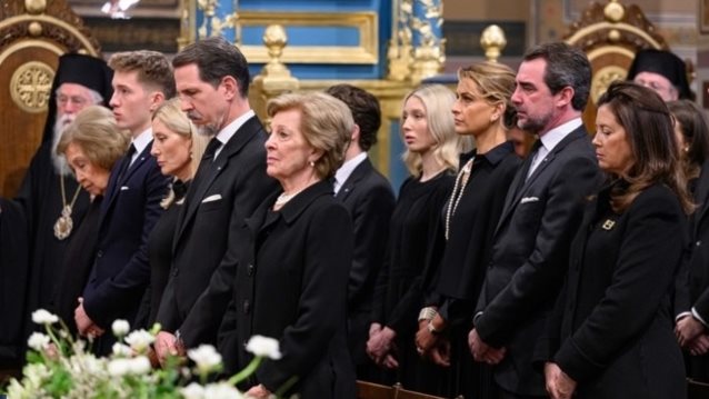 Βασίλισσα Σοφία: Η πρώτη εμφάνιση μετά το διαζύγιο Νικόλαου - Μπλάτνικ - Η κακή διάθεση και η αδυναμία στα ανίψια της