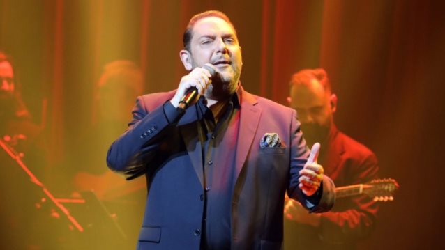 Σε πλειστηριασμό η πολυτελής μεζονέτα του Στέλιου Διονυσίου στη Φιλοθέη - Η απάντηση του τραγουδιστή