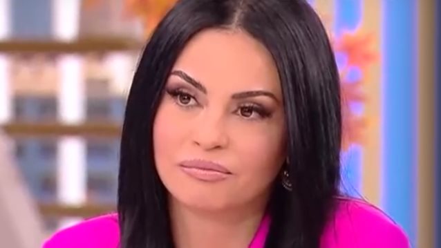 Η αποκάλυψη της Δήμητρας Αλεξανδράκη για τον γάμο της: "Έχει κλείσει αυτό το κομμάτι, δεν έχει κάτι άλλο, όταν αποφασίσω θα ανέβει και η φωτογραφία"