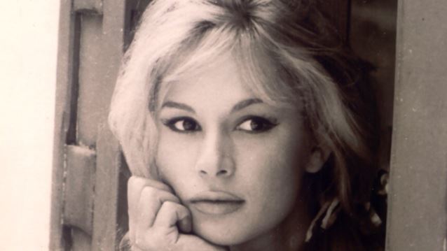 56 χρόνια πριν: Η σπάνια φωτογραφία της Αλίκης Βουγιουκλάκη σε προχωρημένη εγκυμοσύνη