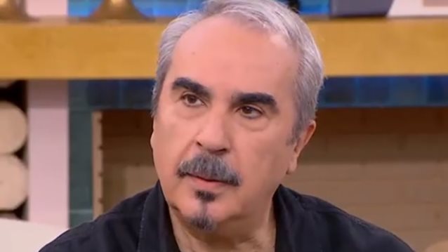 Χείμαρρος ο Βαγγέλης Περρής για Κατερίνα Καινούργιου – Δανάη Μπάρκα: &quot;Θα πρέπει να χάψουμε ό,τι μας σερβίρει ο Κοκλώνης;&quot;