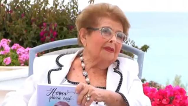 Βέφα Αλεξιάδου: "Δεν υπάρχουν ομόφυλα ζευγάρια! Ο Κασσελάκης να κάτσει στα αυγά του"